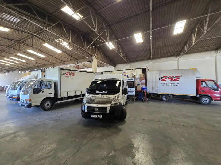 242 Dağıtım Nakliyat