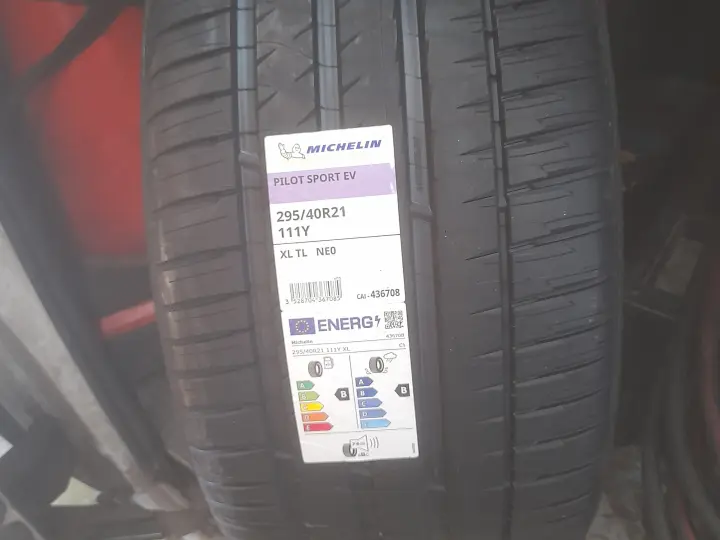 3.köprü lastikçi 7/24 lastik yol yardim