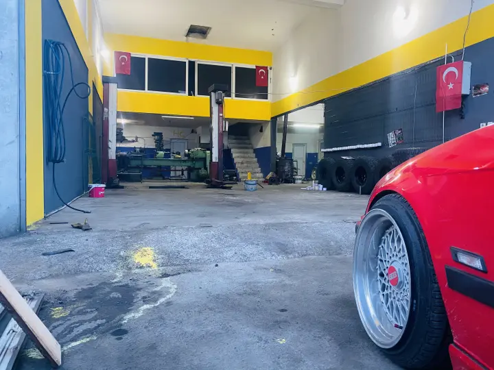 4 Çeker Oto Dizayn Bakım Servisi