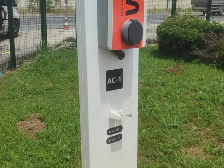 5 Şarj İstasyonu