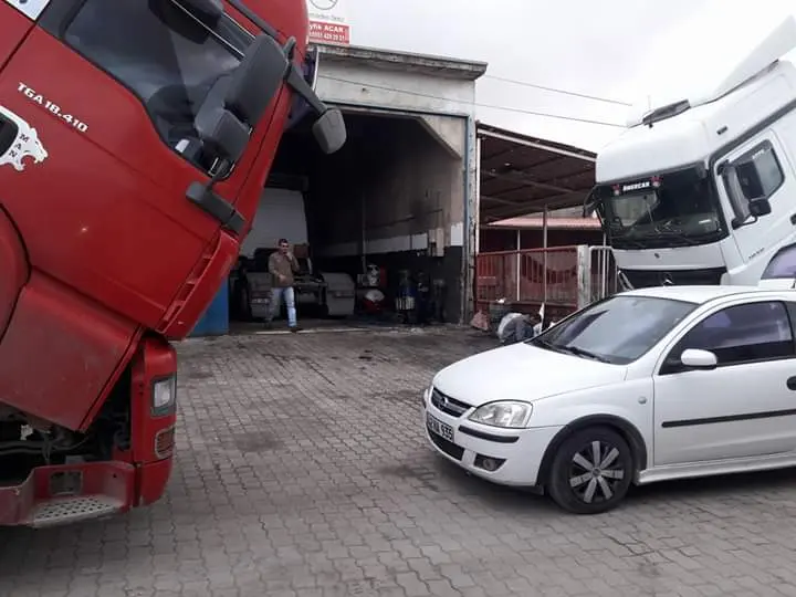 Acar Man Mercedes Özel Servisi