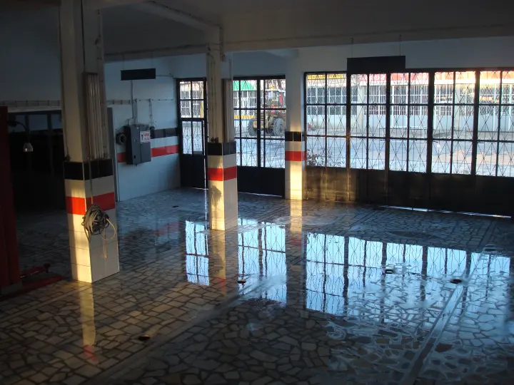 Adanalı Yorulmaz Kardeşler Oto Boya