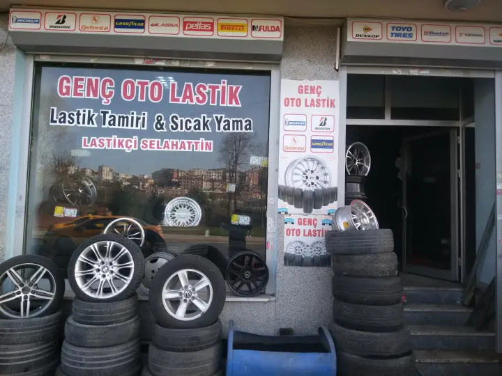 Ağır vasıta lastik tamircisi