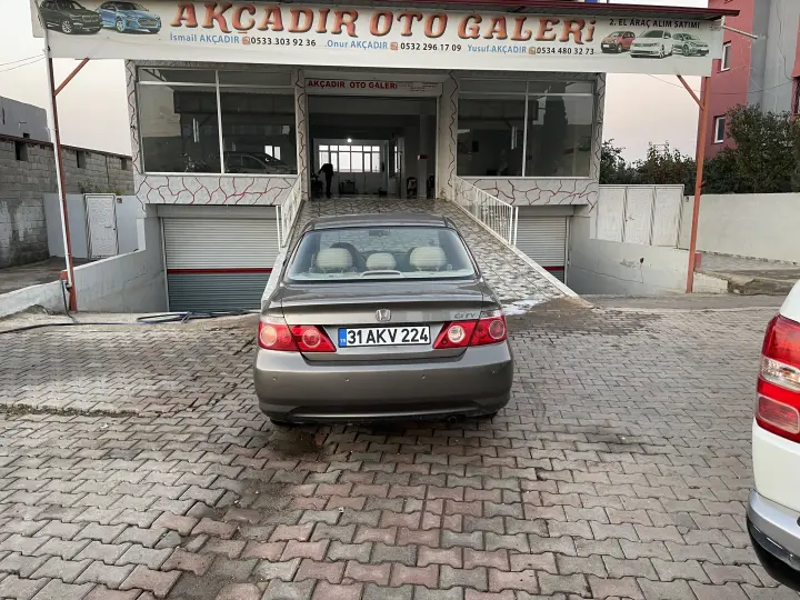 AKÇADIR KARDEŞLER