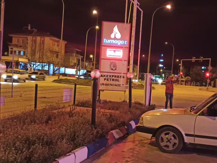 Akexpress Lojistik Uluslararası Taşımacılık Petrol İnşaat Temizlik Turizm Sanayi ve Ticaret Ltd Şti "Petral"