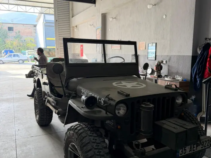 AKMAN JEEP