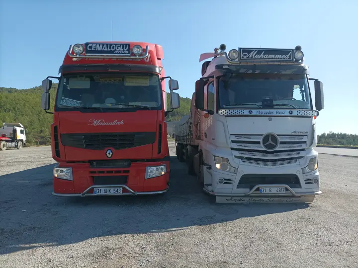 AKÜ ZERDALİ ELKTİRİK AGIRVAISTA SADECE AKÜCÜ