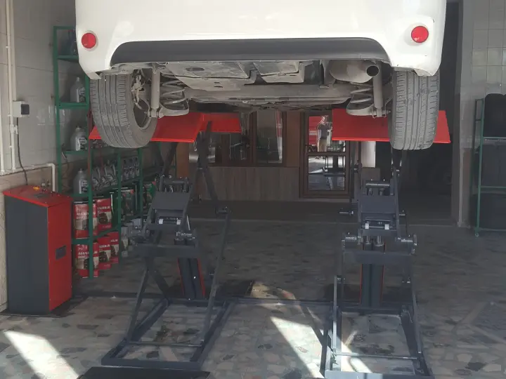 ALİHAN OTO LASTİK,MADENİ YAĞ,AKÜ (ALİ VE AYHAN KASAR)