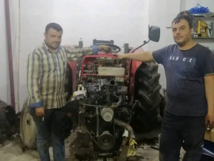 Alp traktör tamirhanesi