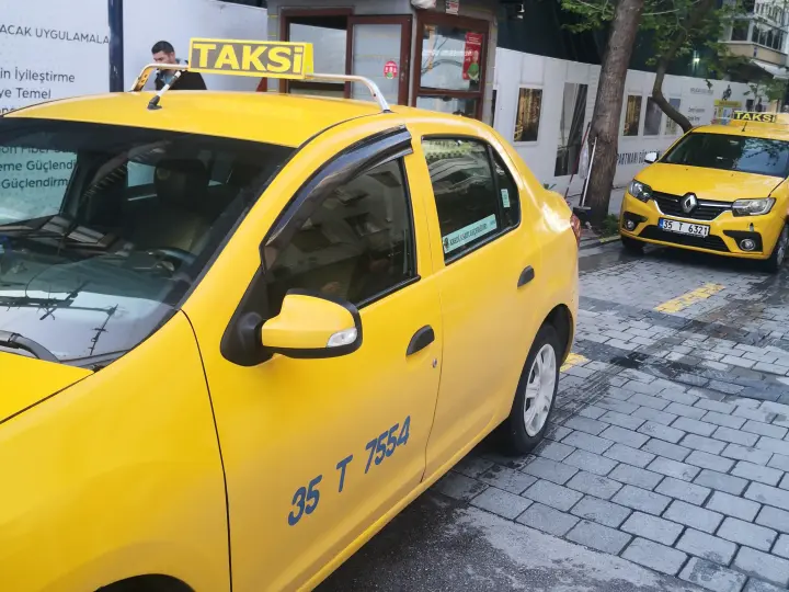 Alsancak Plevne Taksi Durağı