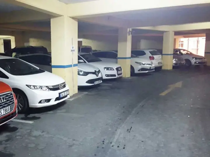 Amerikan Hastanesi Kapalı Otopark