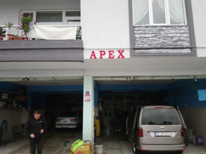 APEX ŞAHİN OTO KUAFÖR