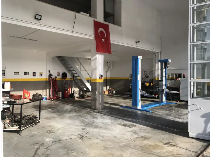 Arap Oto Tamir Lastik Yol Yardım