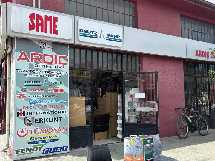 Ardıç Traktör Yedek Parça Showroom