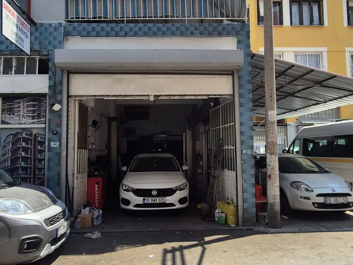 Arıkan Otomotiv Karabağlar / Mahmut Arıkan