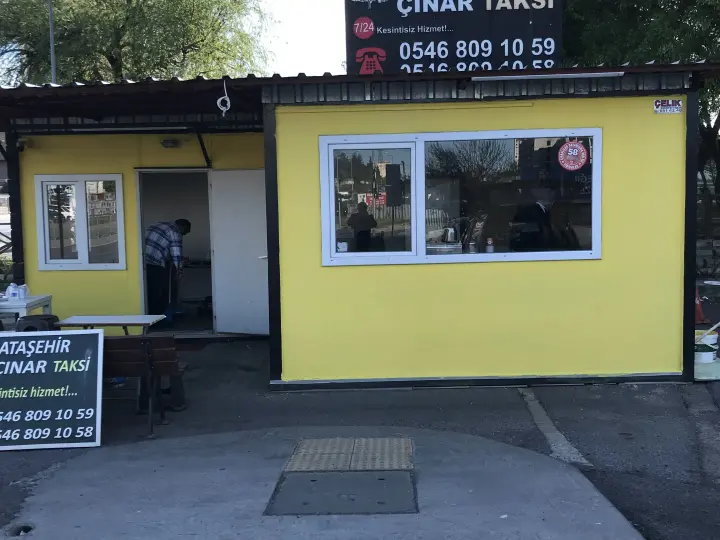 Ataşehir Inönü Mahallesi Taksi Duraǧi