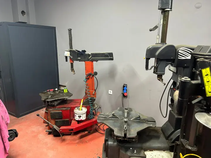 ATICI LASTİK AKÜ MOTOR YAĞI SATIŞ VE SERVİS 2