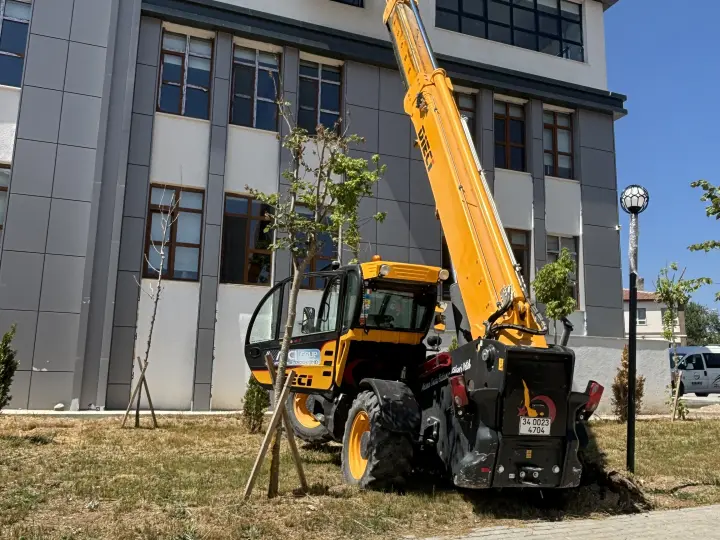 Avcı Grup Kiralık Manito Kepçe Vinç
