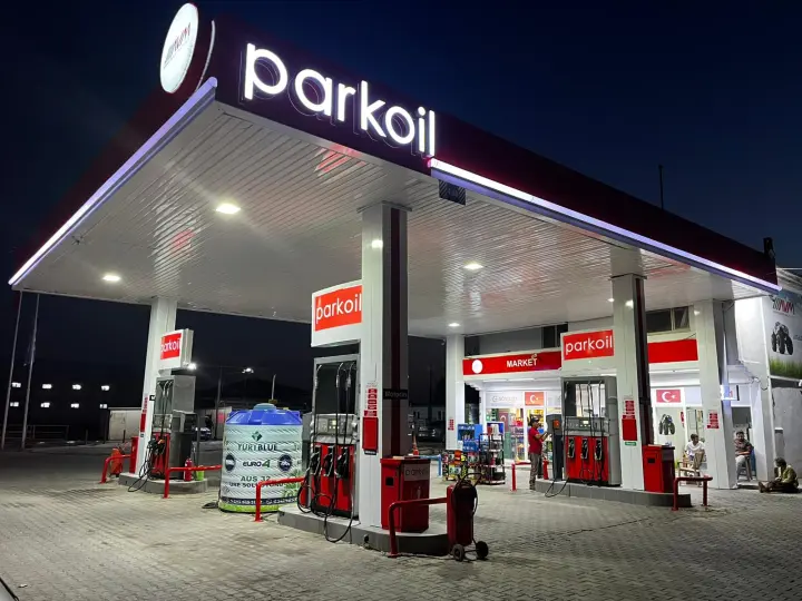 Avm Akaryakıt-Parkoil
