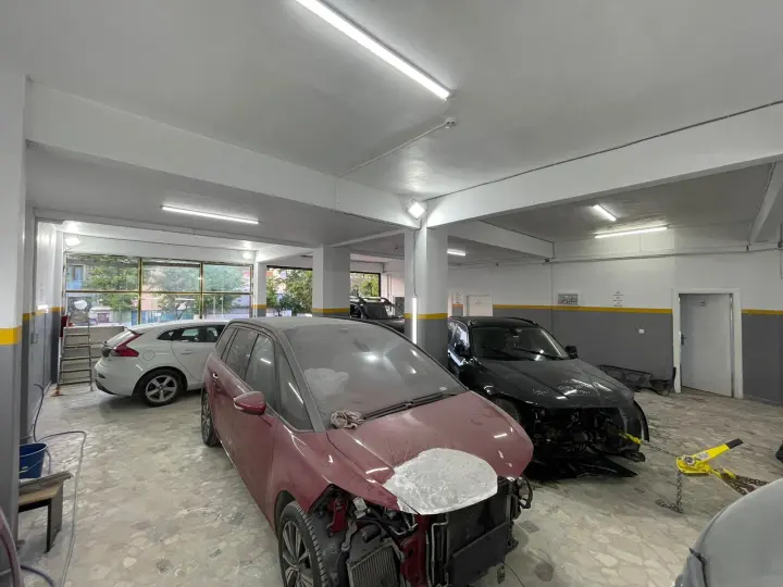 AY AUTO ÖZEL SERVİS | KAPORTA & BOYA & MEKANİK | FULL SERVİS