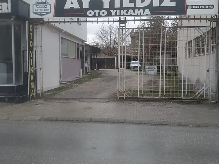 AY YILDIZ OTO yıkama