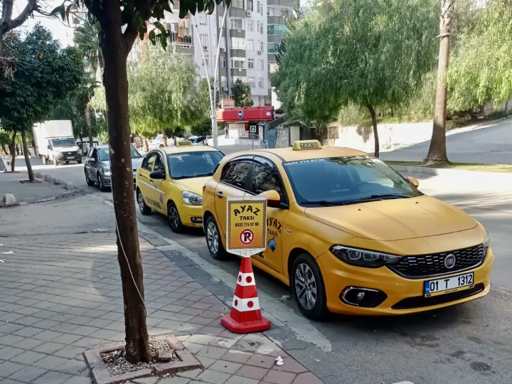 Ayaz Taksi Durağı