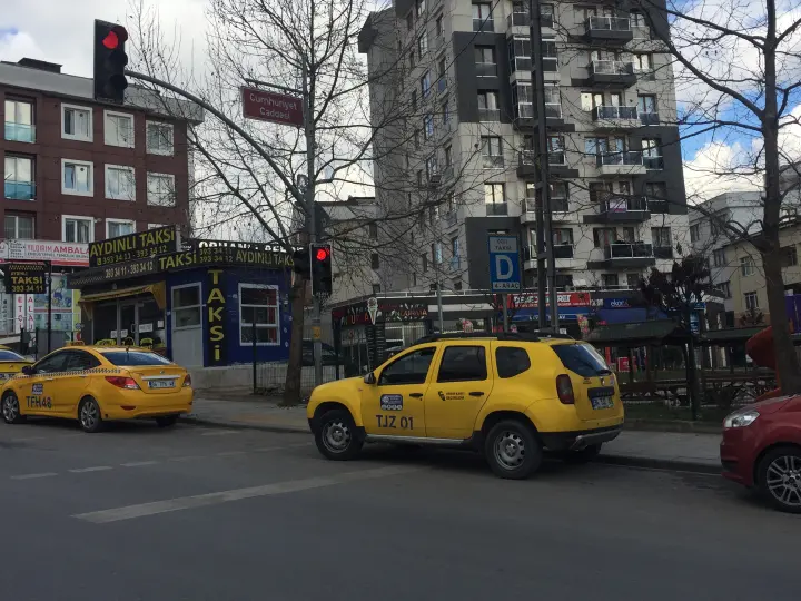 Aydınlı merkez taksi