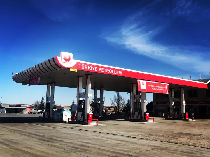 AYHAN KABASAKAL PETROL & DİNLENME TESİSLERİ