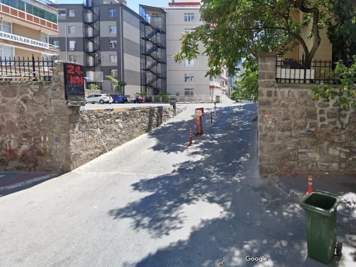 Ayma Açık Otopark