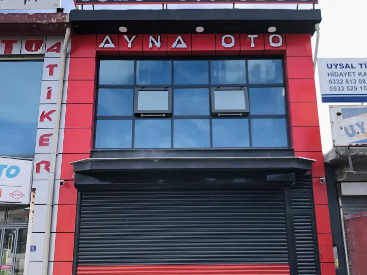 Ayna Oto Tamirhanesi