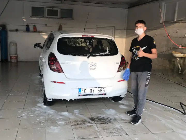 AYNALILAR OTO TEMİZLİK SERVİSİ