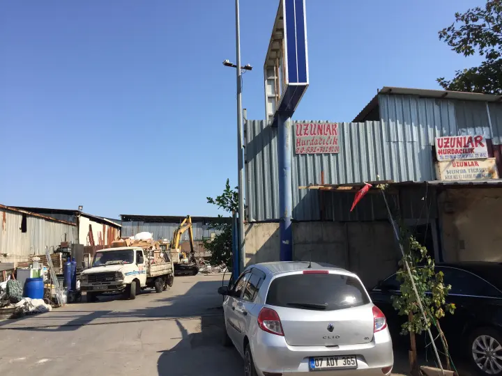 Aziz Uysal hurdacilik