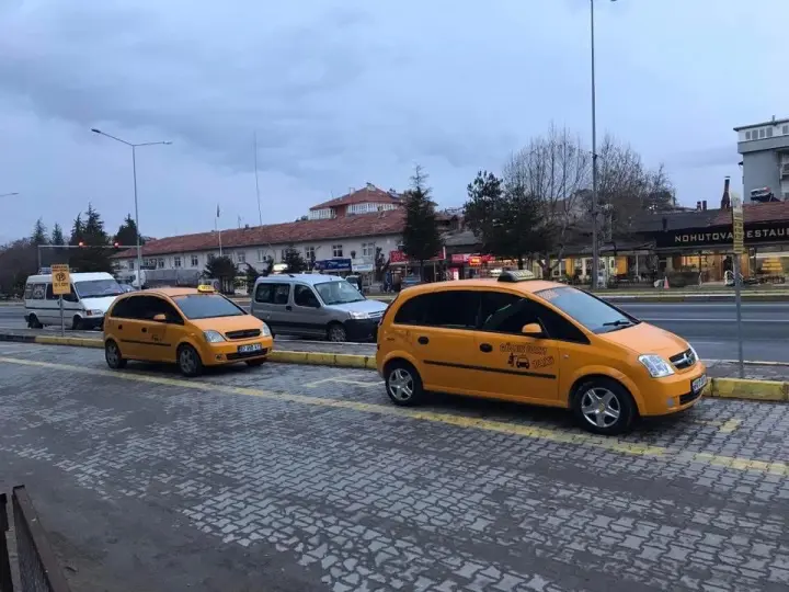 Banaz Taksi (Gülek Dayı Taksi 7/24 )