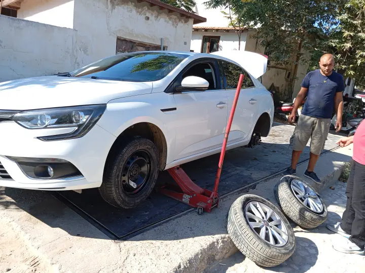Başaran oto lastik mobil