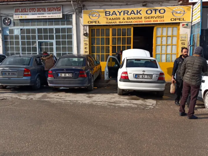 Bayrak Oto Tamir & Bakim Servisi
