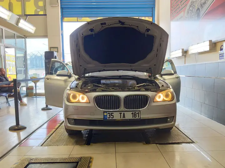 Bayraklı Oto Ekspertiz