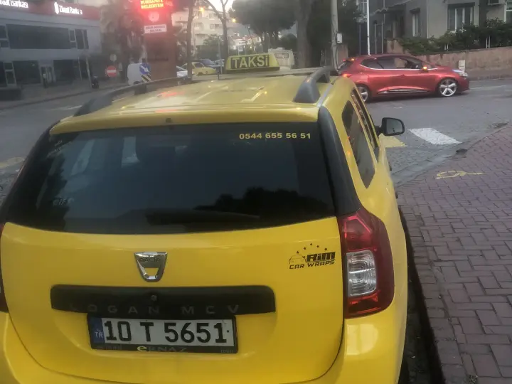 Belediye Sarayı Taksi Durağı