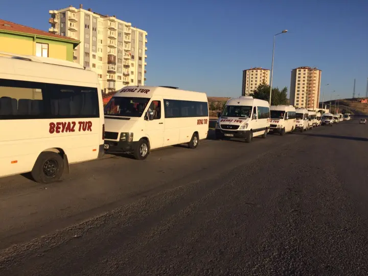 Beyaz Tur Öğrenci -- Personel -- Gezi Servisi