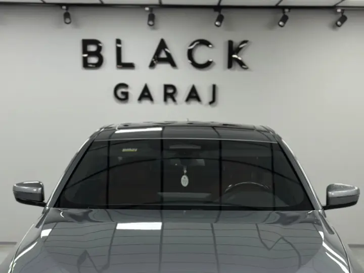 Blackgarage