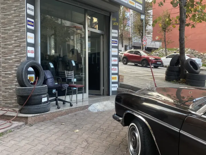 Blacklas Oto Lastik & Yol Yardım