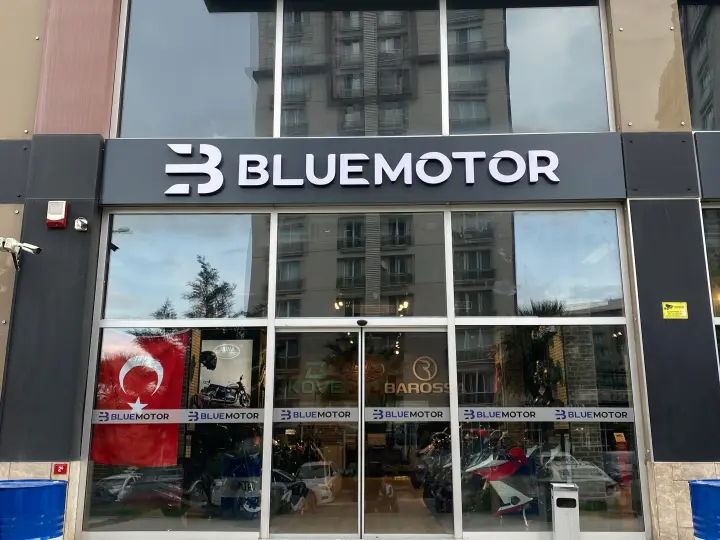 BLUE MOTOR | Kove | Barossa | Jawa