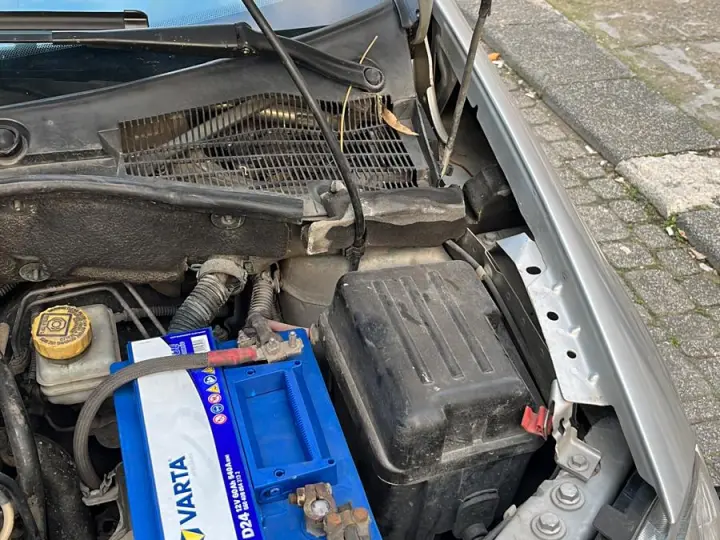 Bostancı Acil Akü-Yerinde Akü Değişimi-7 24 Akü Servis