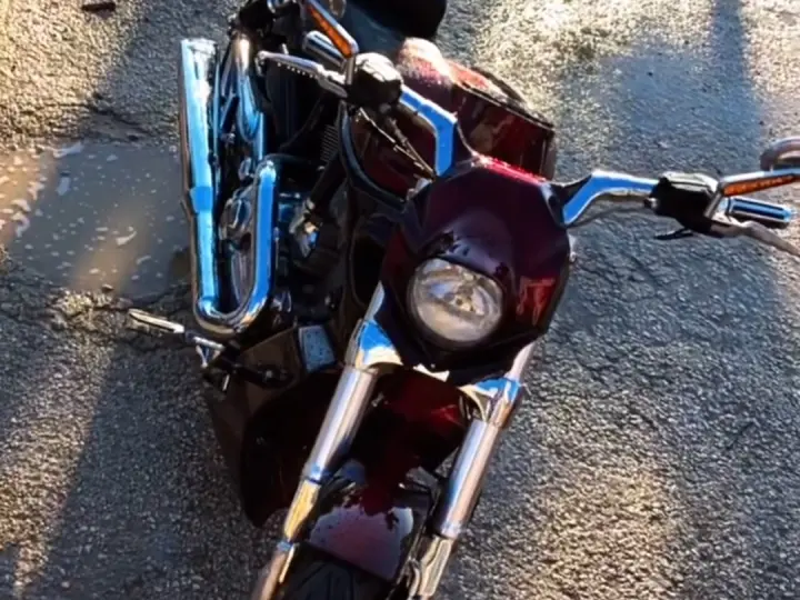 BRO''SS custom garage motosiklet tamir