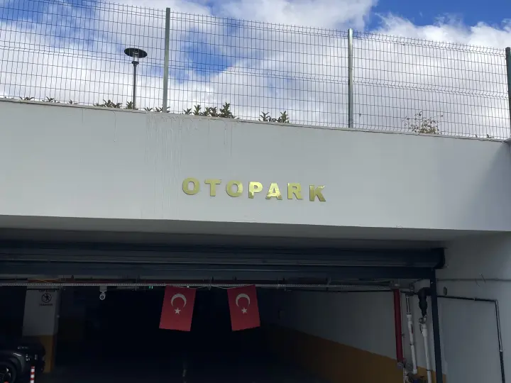 Bulut Otoparkı