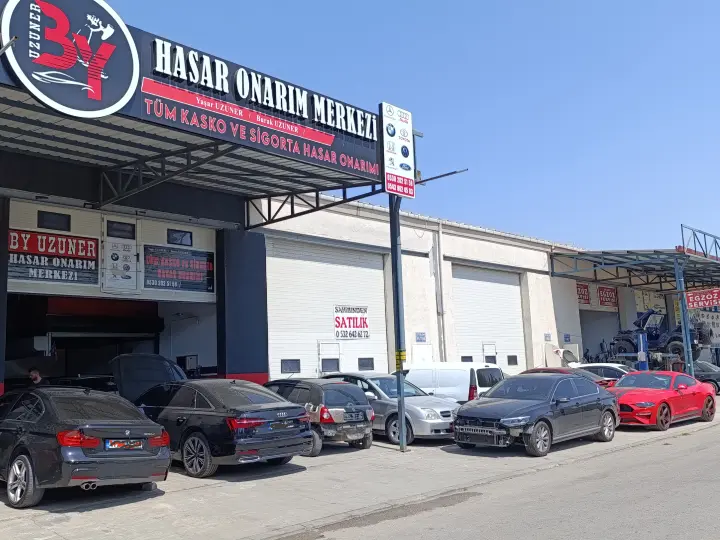 BY UZUNER HASAR ONARIM MERKEZİ. BURAK UZUNER