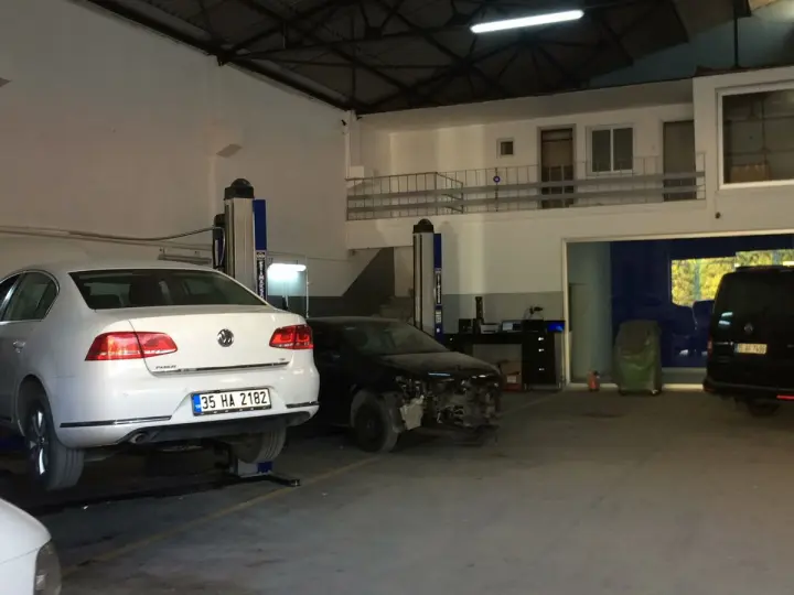 Castrol Auto Service - Vosline Volkswagen