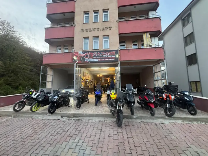 CB GARAGE MOTOSİKLET TAMİRCİSİ