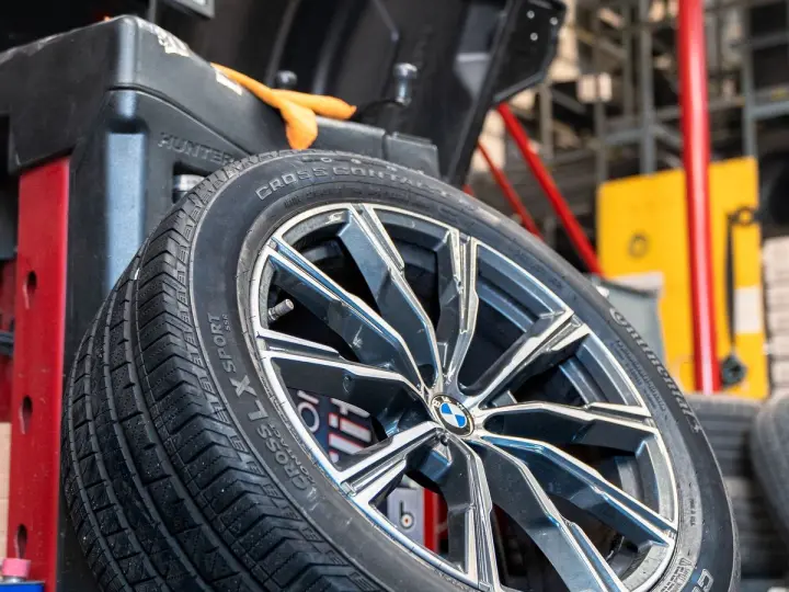 ÇEKMEKÖY ABDİOĞLU OTO LASTİK & YOL YARDIM SERVİS NOKTASI 7/24 AKÜ-JANT-LASTİK SATIŞ