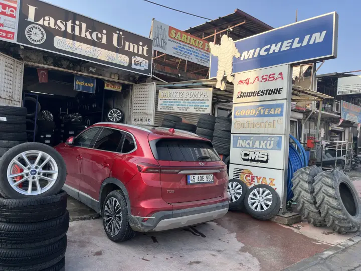 CEYAZ LASTİK (LASTİK JANT AKÜ)