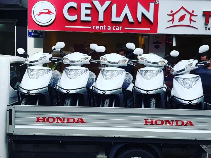 CEYLAN ARAÇ KİRALAMA İSTANBUL